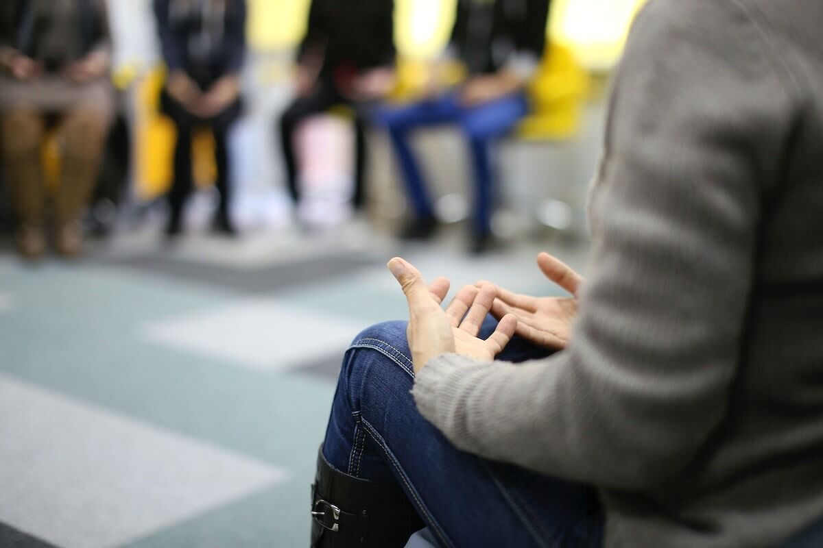 Free group counselling image, public domain CC0 photo.