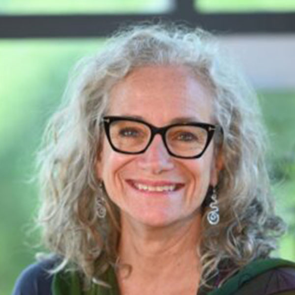 Karen Bluth