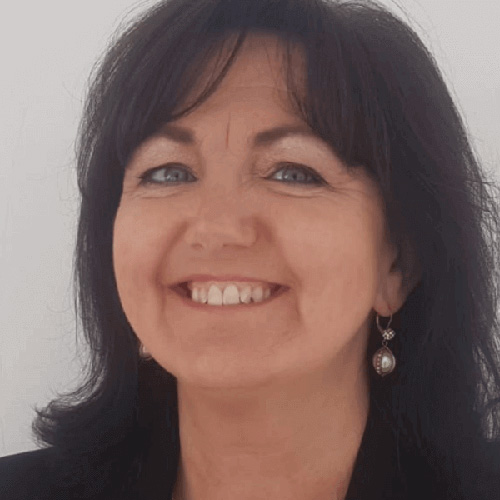 caroline-oregan-img Caroline O'Regan